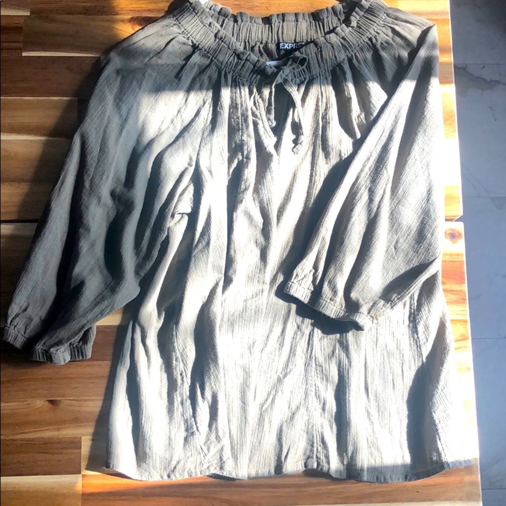 Women’s shirt